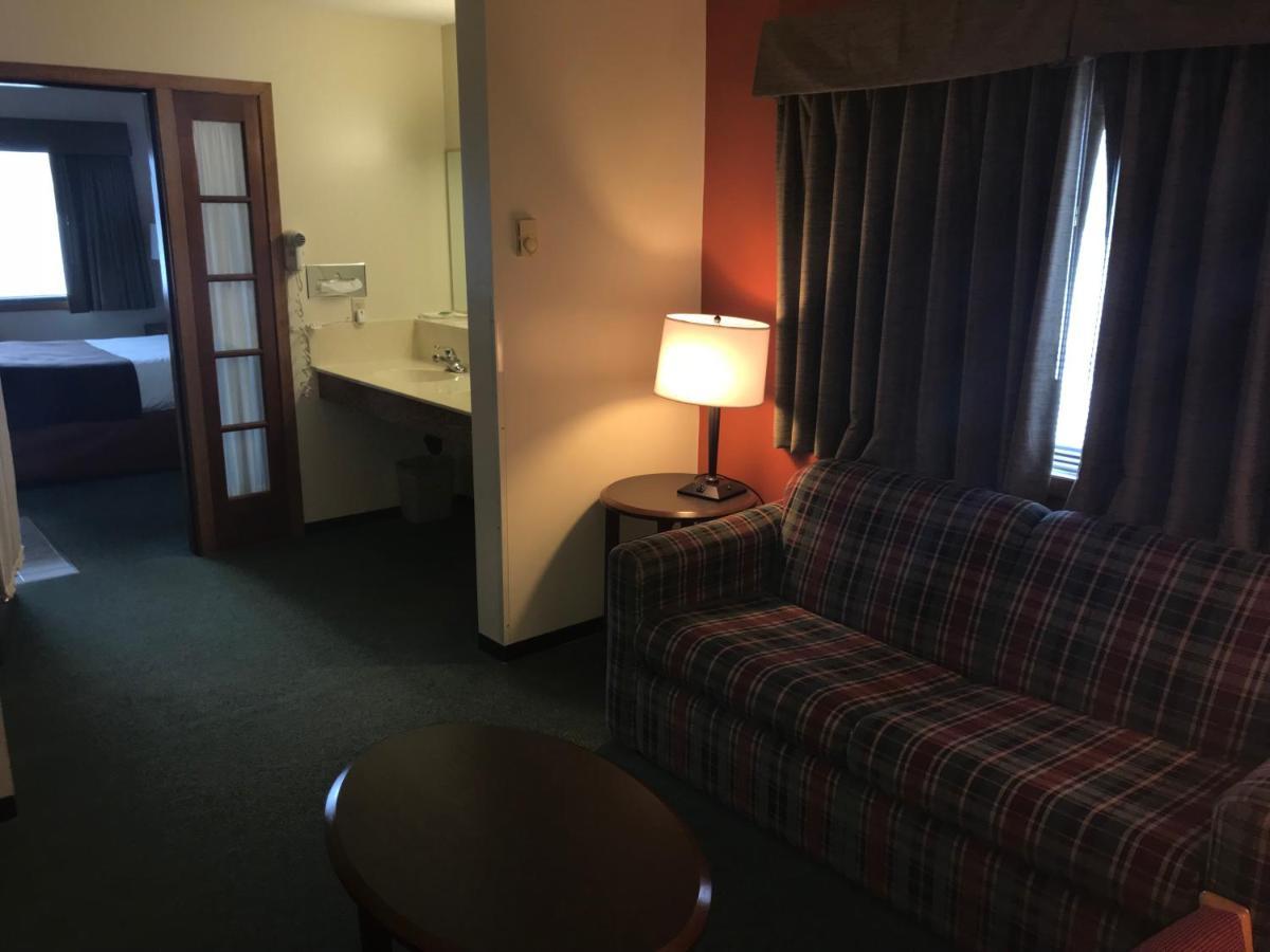 Americinn By Wyndham Blackduck Exterior photo